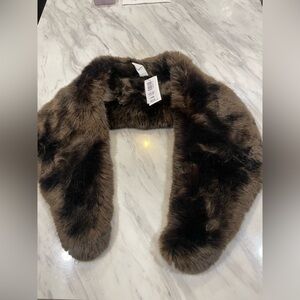 Babaton Humphrey Faux Fur Collar – Espresso NWT